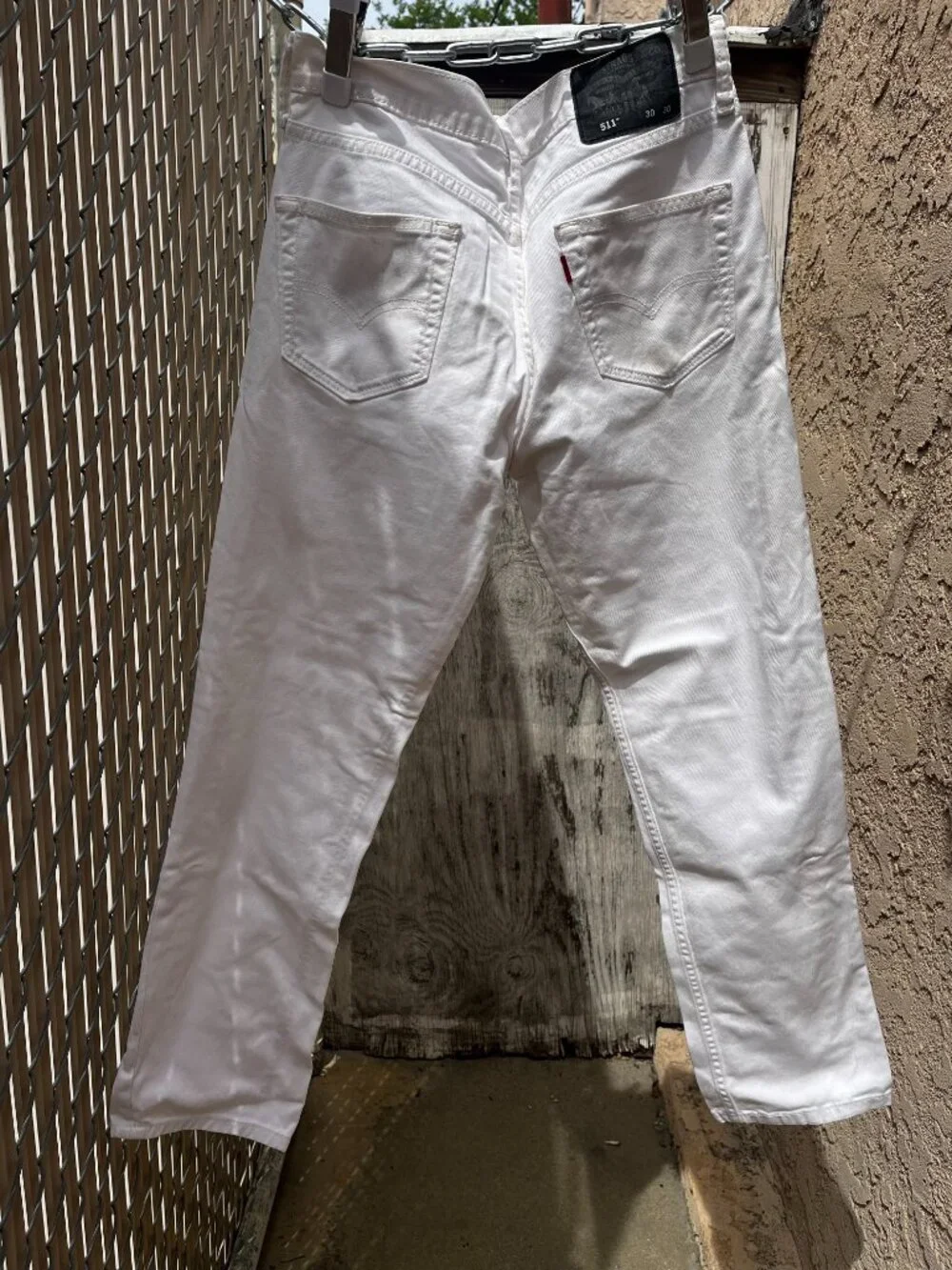 White Levi's - Picture 2 of 2